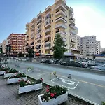 Gold Apartment